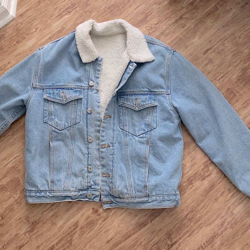 Brandy Melville Sherpa Lined Denim Jacket
